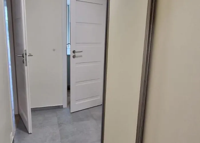 Z 2 Sypialniami I 2 Lazienkami Lägenhet *