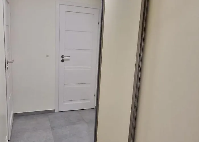 Z 2 Sypialniami I 2 Lazienkami