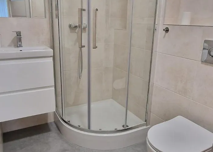 Z 2 Sypialniami I 2 Lazienkami * Gdynia